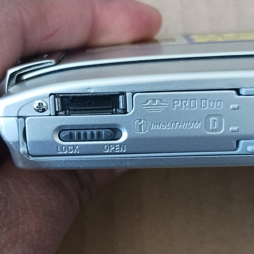 Camera Sony Cybershot  Silver Like New 8.1 Mega Pixels